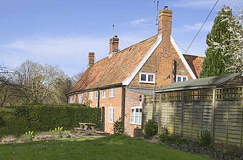 Eve's Cottage, Theberton © Roz Gordon Photography