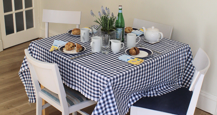 Southwiold cottage dining area